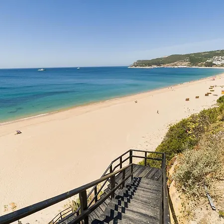 Premium Apartment, Private Beach Access, Garage, View * Σεσίμπρα