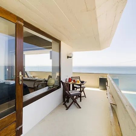 Διαμέρισμα Premium Apartment, Private Beach Access, Garage, View