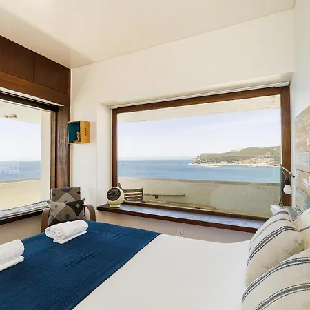 Διαμέρισμα Premium Apartment, Private Beach Access, Garage, View