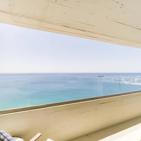 Premium Apartment, Private Beach Access, Garage, View *