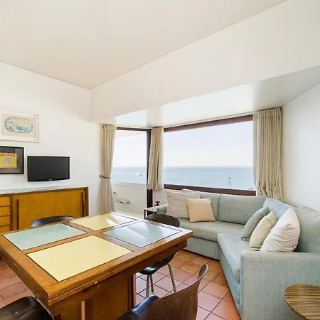 Premium Apartment, Private Beach Access, Garage, View * Σεσίμπρα